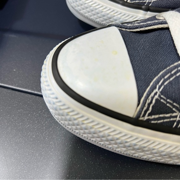 Convers - Picture 4 of 9